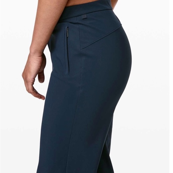 Lululemon On The Move Pant *28"
Lightweight, True Navy - Picture 3 of 9